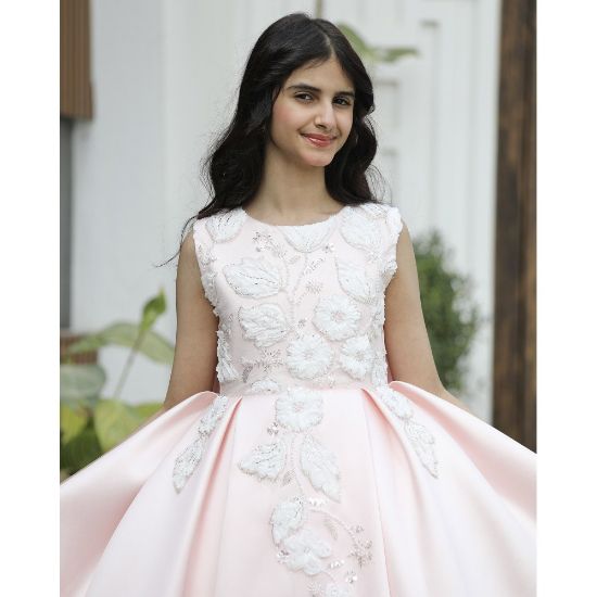 صورة فستان بناتي خربزي بتطريز فاخر مكيادو | فستان بفيونكة خلفية كبيرة - M3761